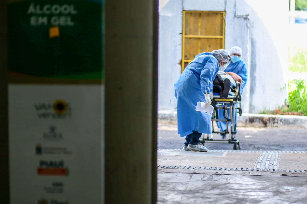 Paciente com Covid chegando ao Hospital do Verdão em Teresina